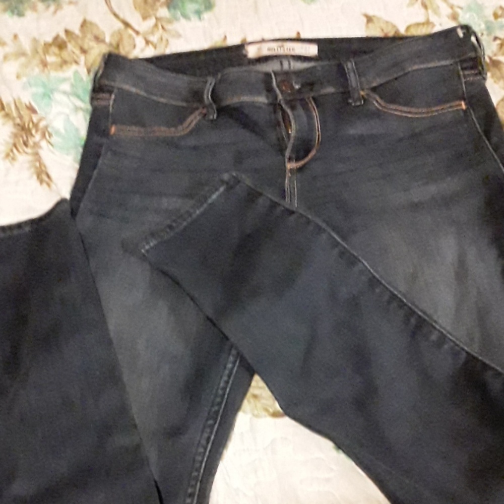 Hollister stretchy skinny jeans